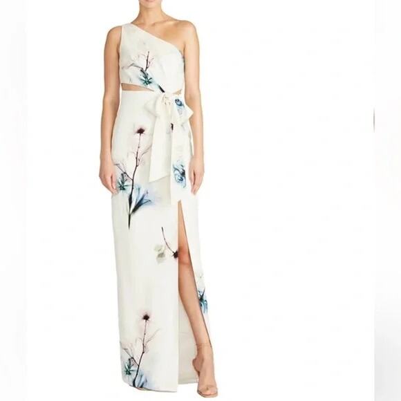Monique Lhuillier Dresses & Skirts - Monique Lhuillier One Shoulder Floral Gown Size 4 NWT